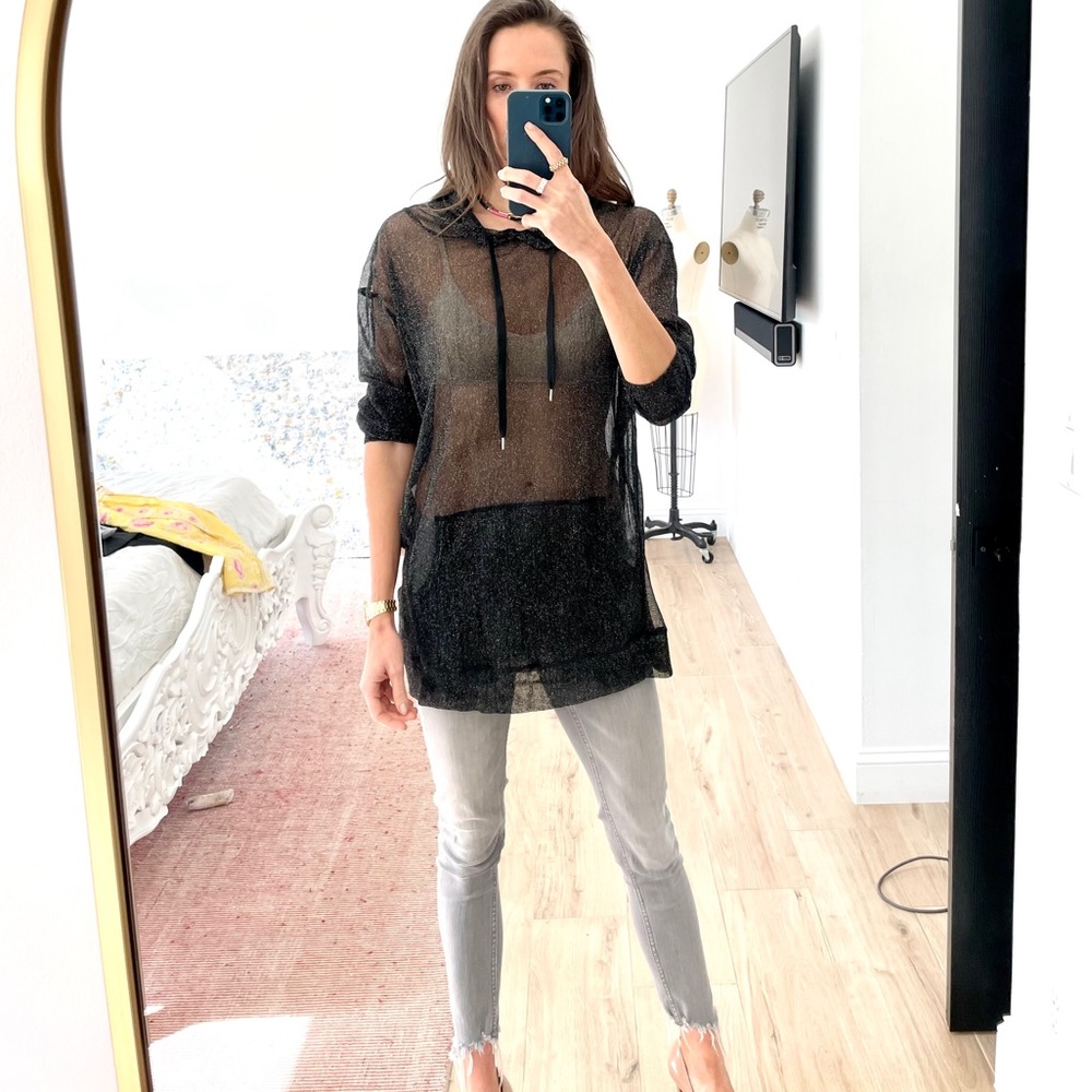 Chic Maje sheer hoody with thin gold threading